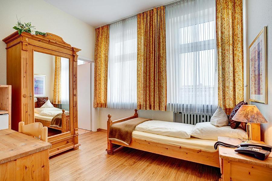 Stadthotel Detmold Exterior foto